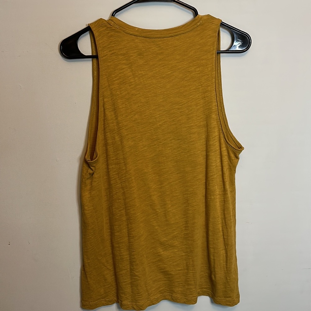 Madewell Tank w/ Front Pocket Size Small - Picture 4 of 8